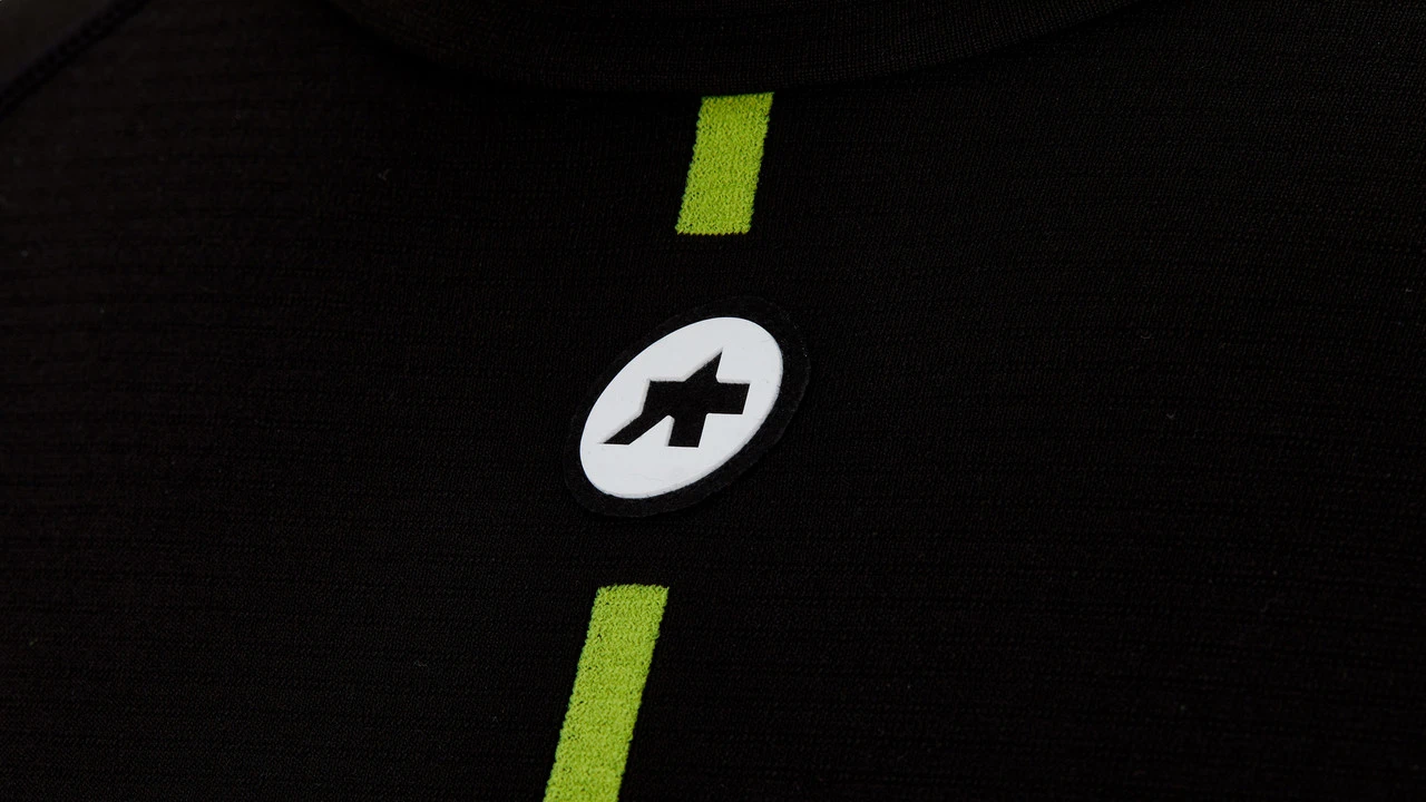 Assos Womens Spring Fall LS Skin Layer Unterhemd 5 Assos Womens Spring Fall LS Skin Layer Unterhemd - Image 3